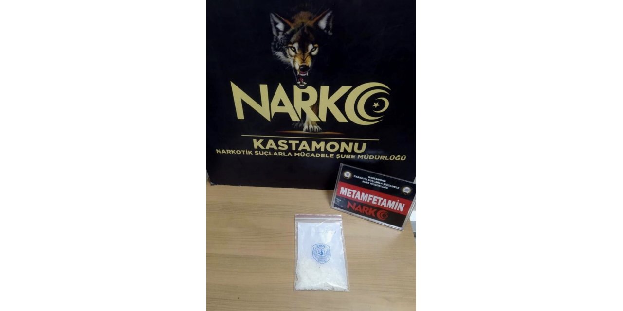 Kastamonu polisi zehir tacirlerime geçit vermiyor: 1 gözaltı