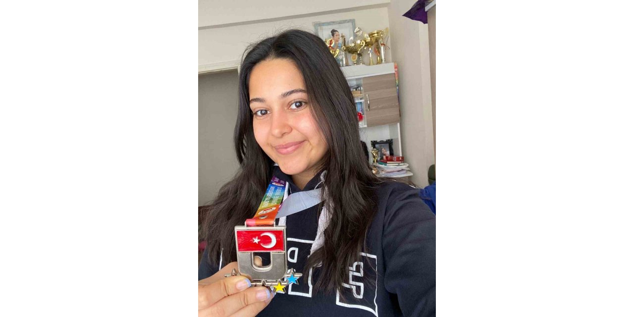 Betül Nur Kahraman, Türkiye ikincisi oldu