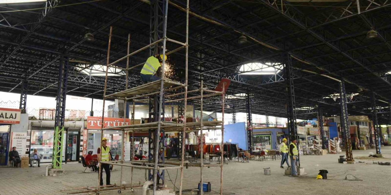 Yedişehitler Cuma Kapalı Pazaryeri güçlendiriliyor