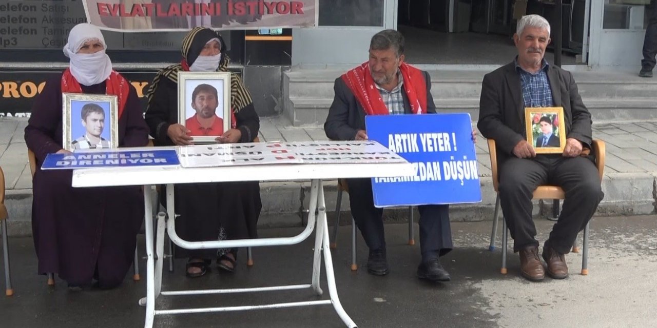 Ailelerin evlat nöbeti devam ediyor