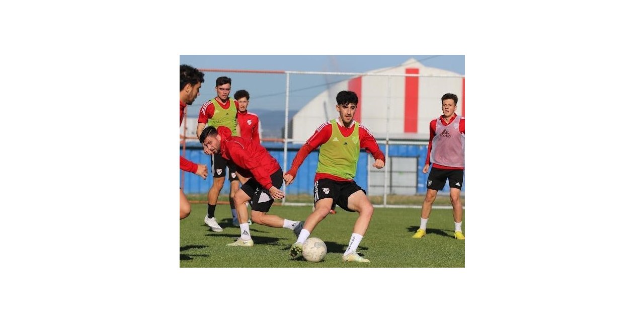 Rojhat Sağlam: "İlk kez A Takım’da oynadığım için çok mutluyum"