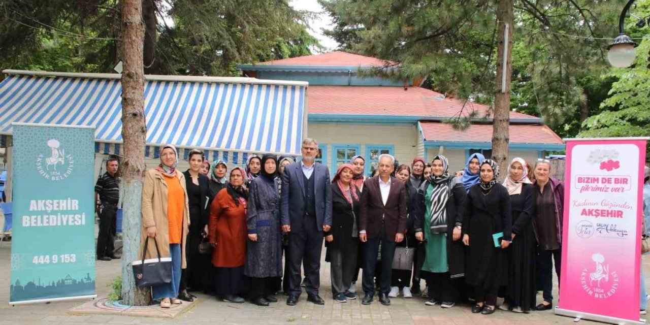Akşehir’de "Kadının Gözünden Akşehir" konulu toplantı
