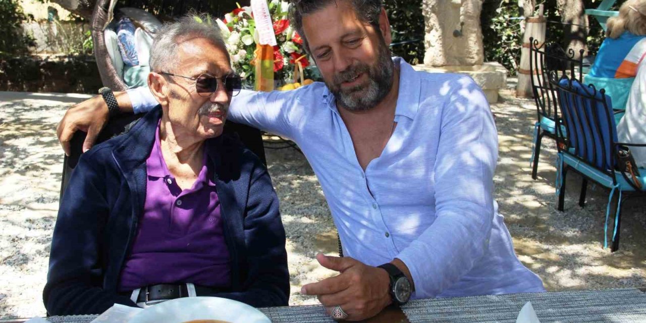 Bora Gencer “Babama kalp masajı yaptım ama kurtaramadık”