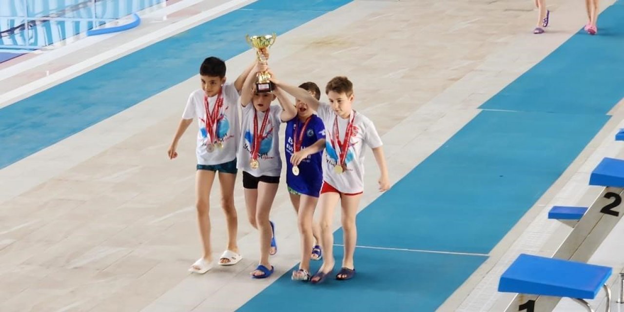 Meserret İnel öğrencileri iki kategoride 1’inci oldu