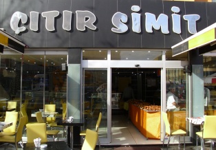 En lezzetli simitler 'Çıtır'da