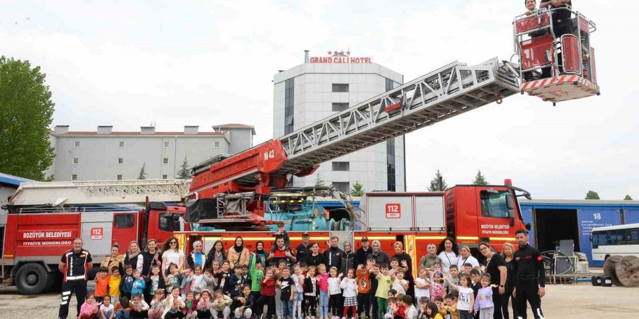 Bozüyük’te miniklere yangın eğitimi