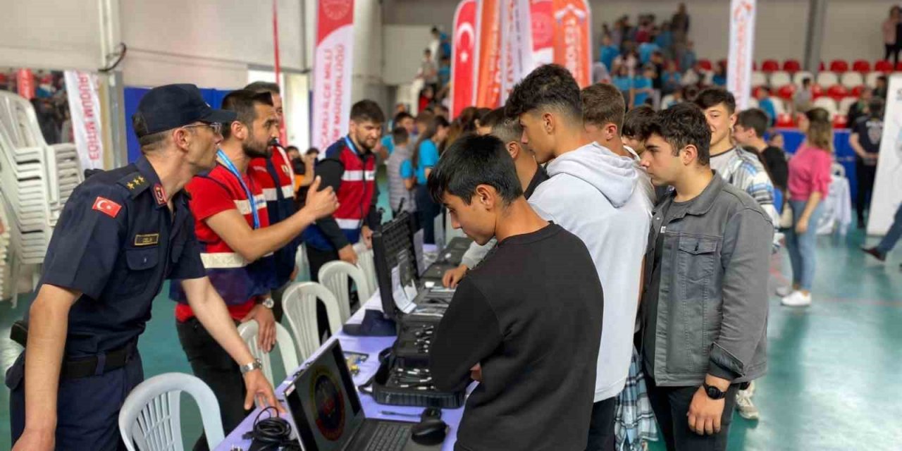 Jandarma, Robofest Kodlama Festivali’ne katıldı