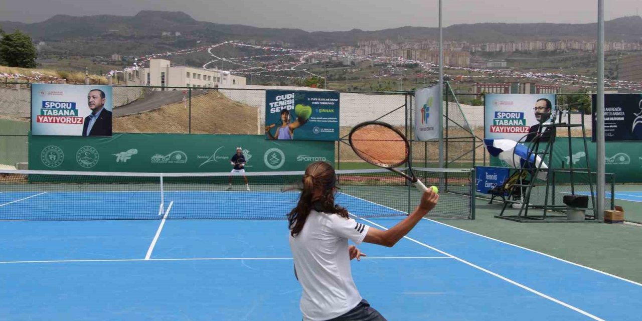 Yerli ve yabancı sporcular, Şırnak Cudi Cup Tenis Turnuvası’nı değerlendirdi