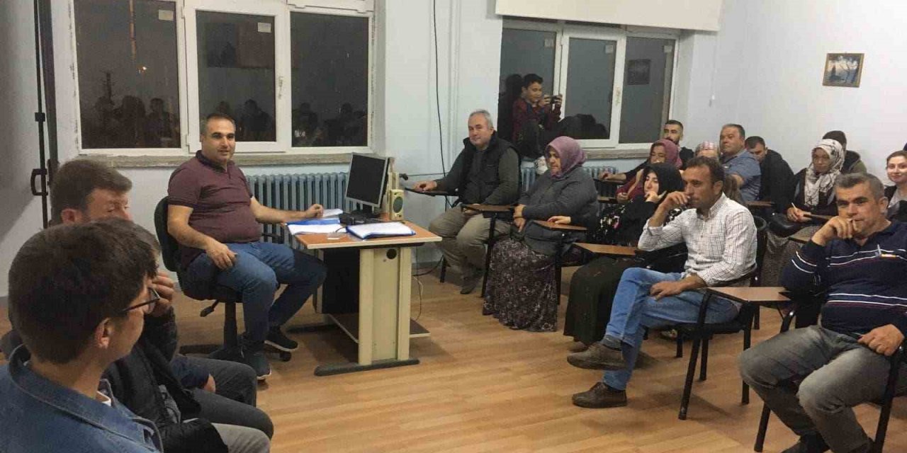 Evciler ilçesinde gerçekleştirilen Süt Sığırcılığı Kursu sona erdi