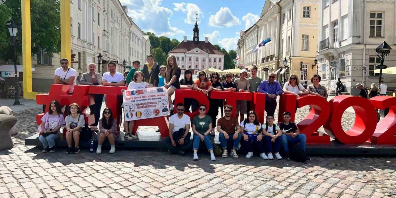 Altınkent Ortaokulu ’Hologram teknolojisinin eğitime entegrasyonu’ için Estonya’ya gitti