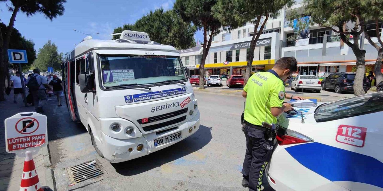 Yolcu dolu minibüsün şoförü alkollü çıktı, gözaltına alındı