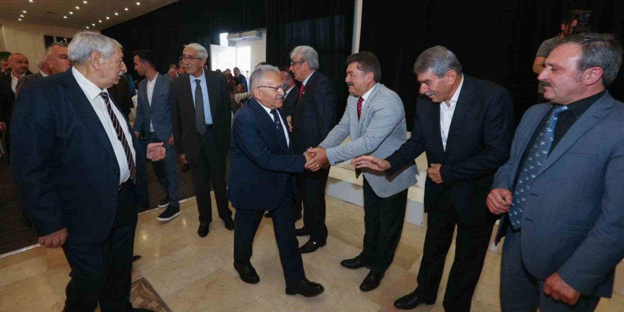 Bakan Akar İle Başkan Büyükkılıç, şoför esnafıyla buluştu