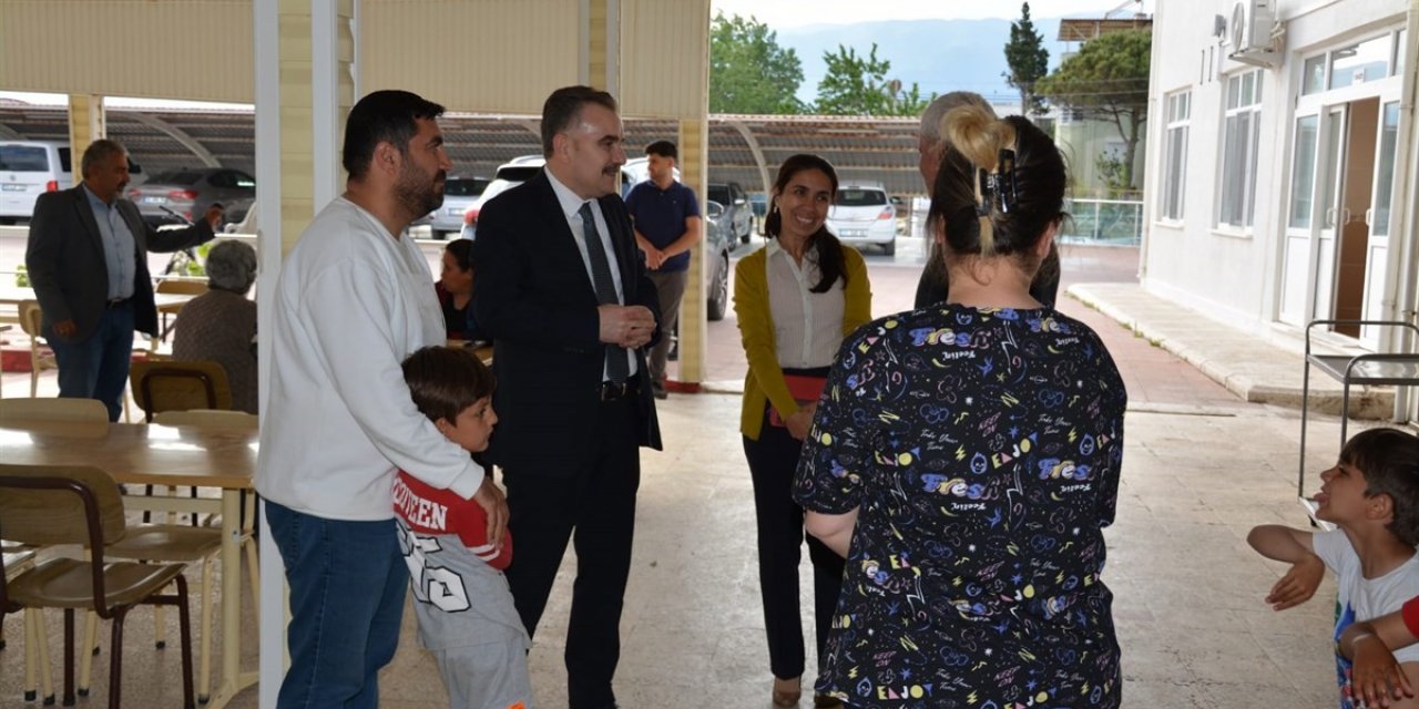 Kaymakam Odabaş depremzedeleri yalnız bırakmıyor