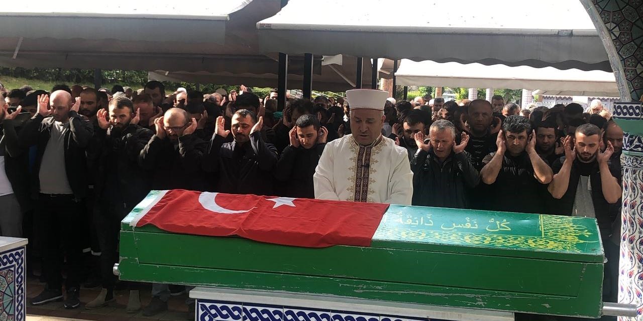 6 cana umut olan Mert’in cenaze namazı kılındı