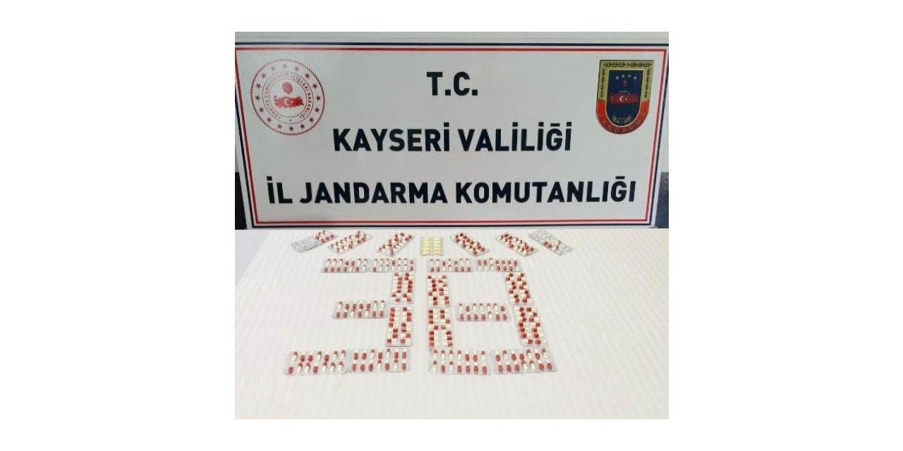 Jandarmadan uyuşturucu operasyonu: 3 gözaltı