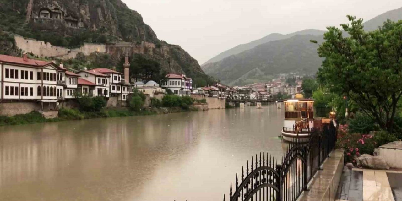 Amasya’da oluşan hortumun yeni görüntüleri ortaya çıktı