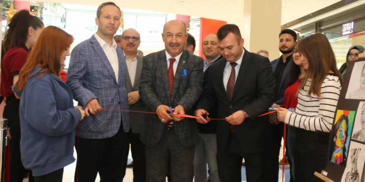 Kütahya’da "Çanakkale Ruhumuzda Var" konulu sergi