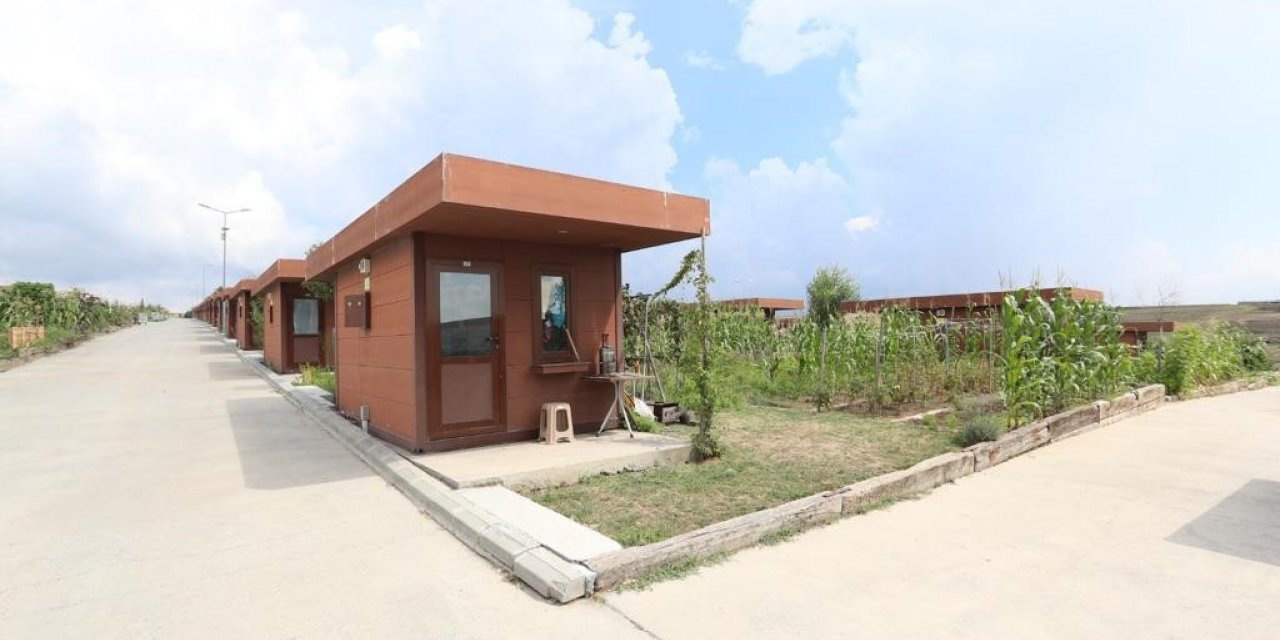 Arnavutköy Belediyesi’nden vatandaşlara ‘Atalık Tohumu’ desteği