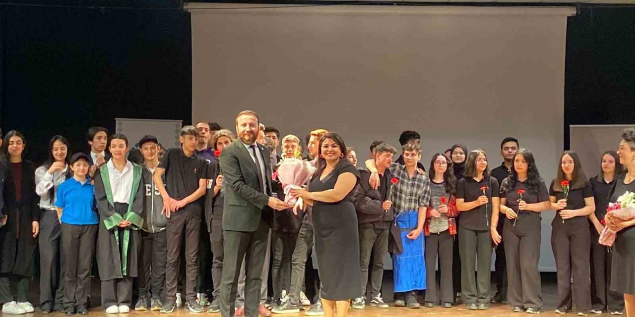 Necip Fazıl Kısakürek vefatının 40’ıncı yılında Küçükçekmece’de anıldı