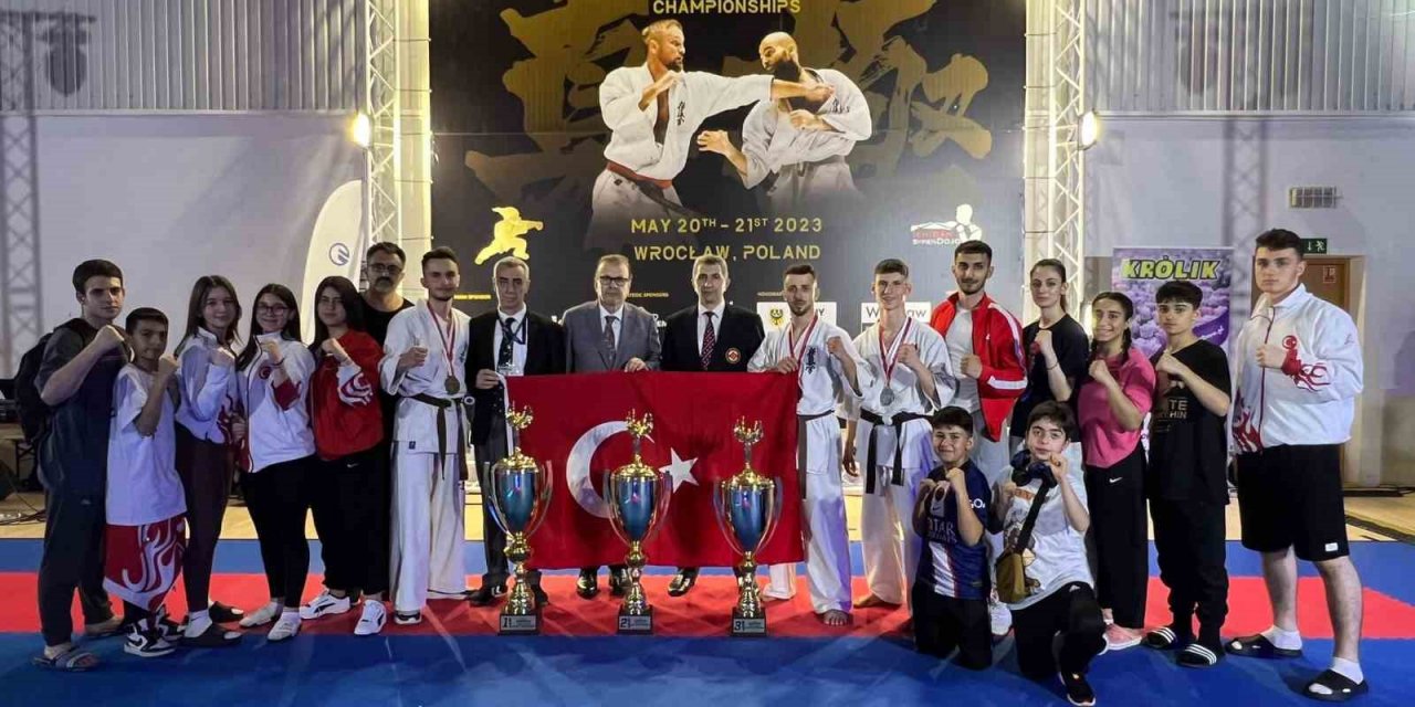 Yıldırımlı sporcular tarih yazdı