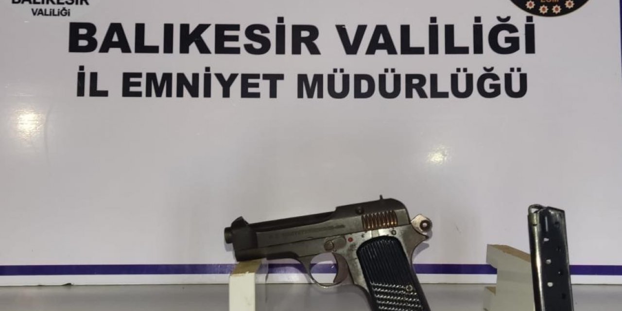 Balıkesir’de 24 aranan şahıstan 13’ü tutuklandı
