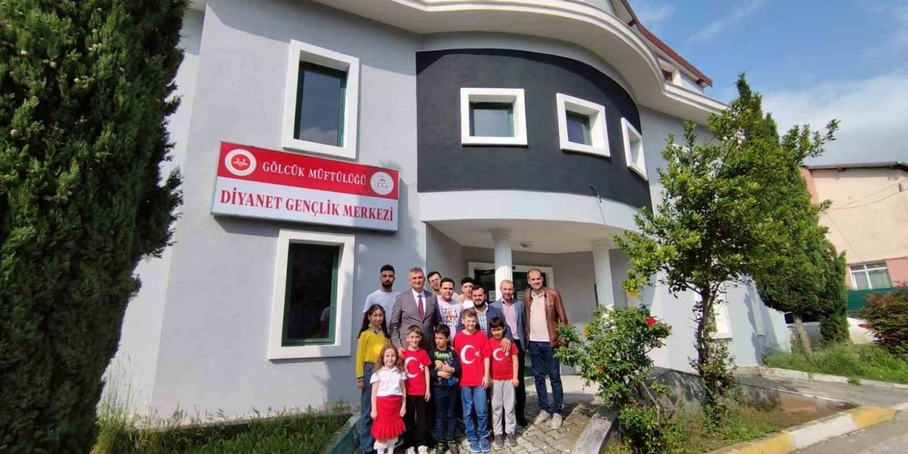 Gölcük Diyanet Gençlik Merkezi hizmete girdi