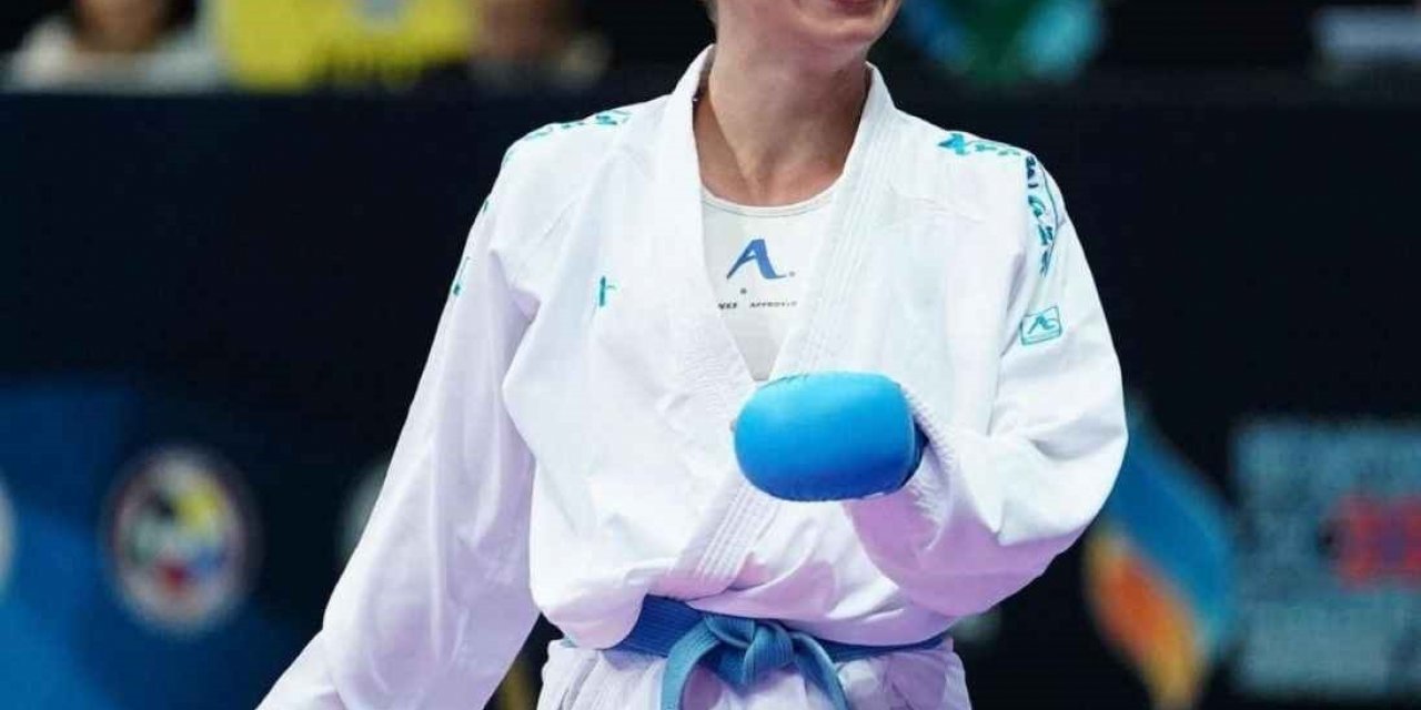 Kağıtsporlu Gülsen, Akdeniz Karate Şampiyonu oldu