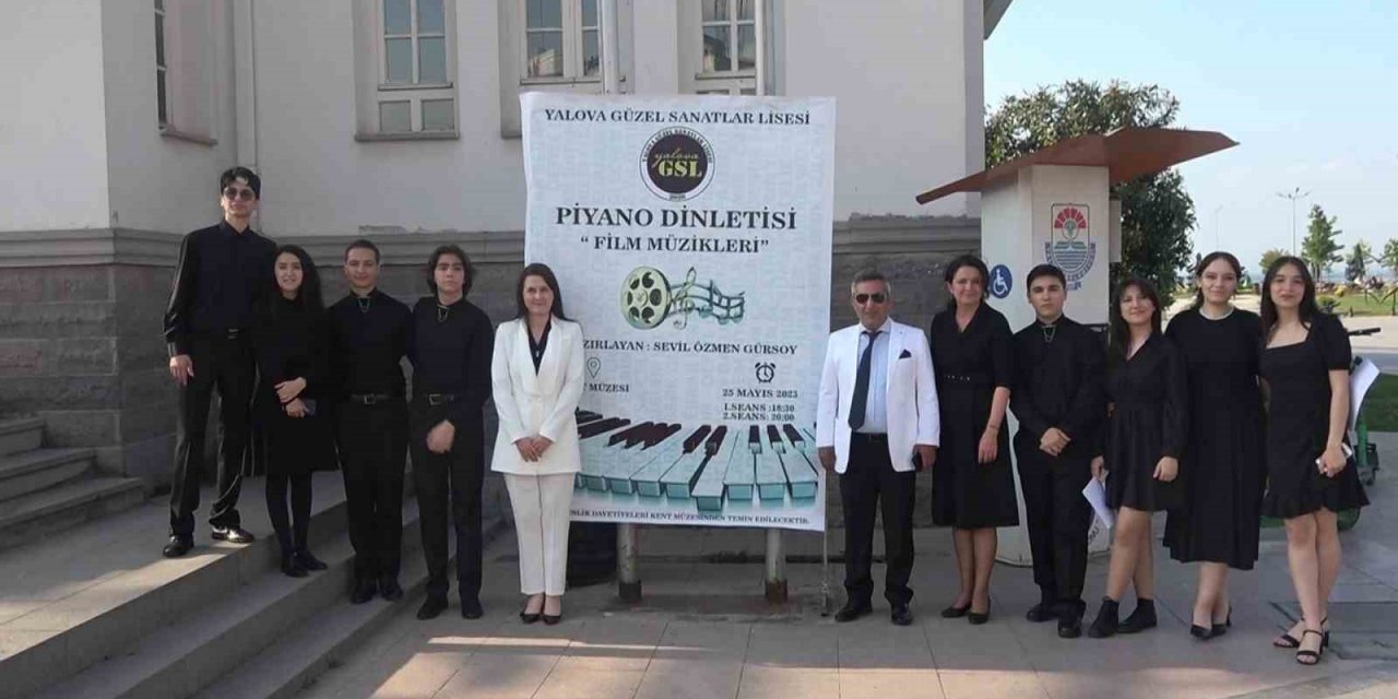 Yalova Güzel Sanatlar Lisesi öğrencilerinden piyano konseri
