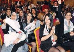 MHP'de 'mini etek' açılımı