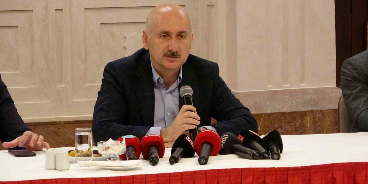Bakan Karaismailoğlu:  “Şu anda devam eden tam 24 tane proje var”
