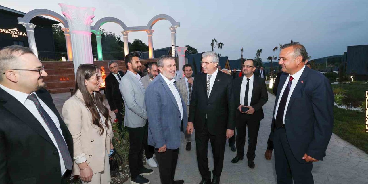 Başkan Yüce Sakarya’nın turizm potansiyelini anlattı