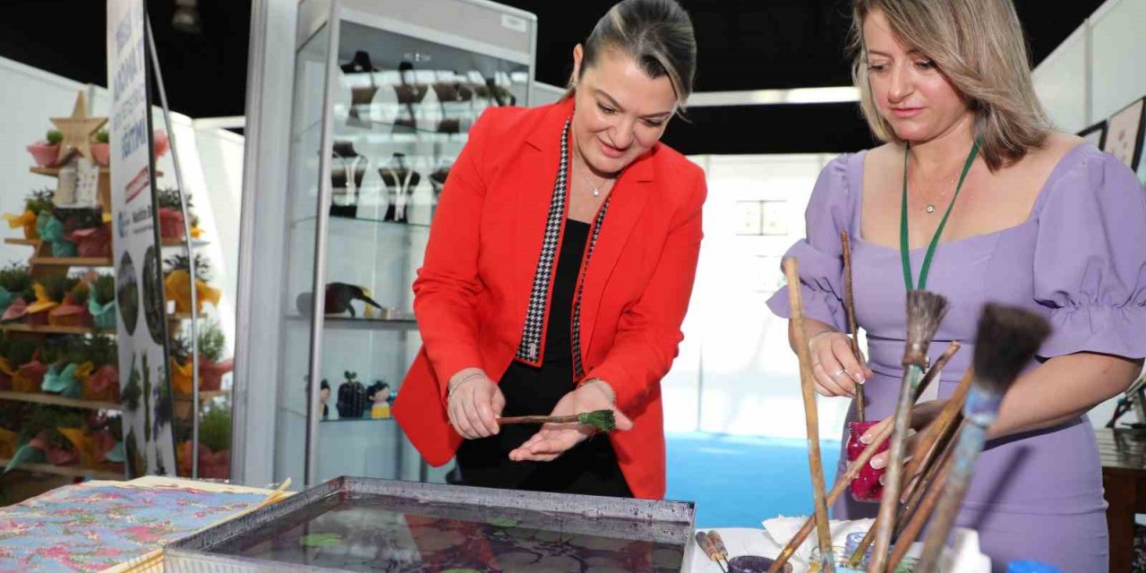 ATASEM 16. yıl sonu sergisi kapılarını açtı