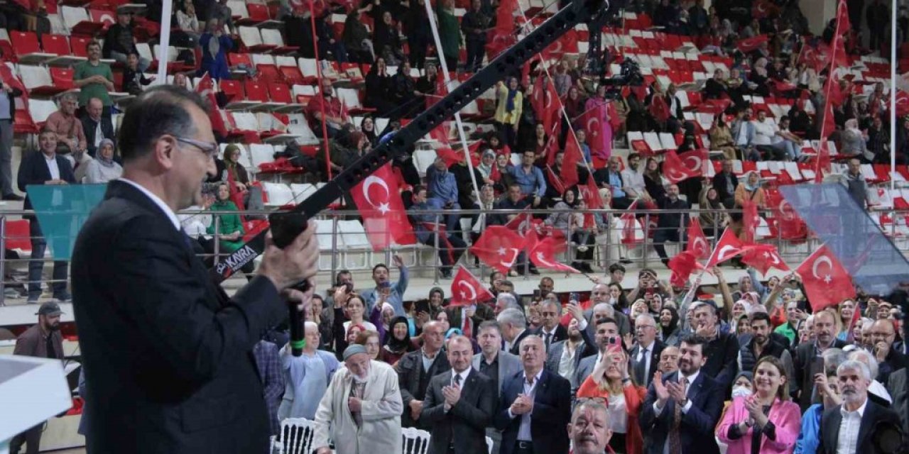 Cumhurbaşkanı Erdoğan 'Reis'e Vefa Buluşması'nda: Eskişehir pazar günü sandıkları patlatmaya hazır mı?