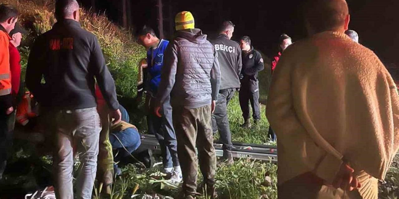 Kuyuya düşen vatandaş 1 saatlik çalışmanın ardından çıkarıldı