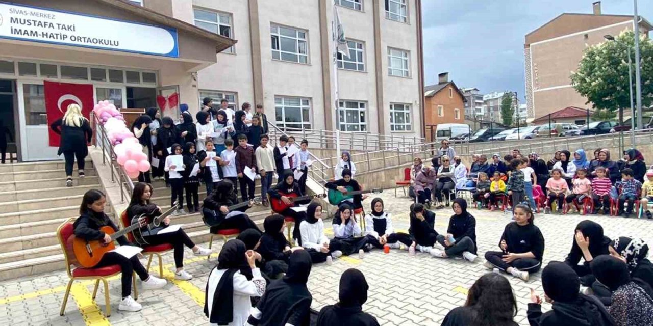 Sivas’ta "İmam Hatip Şenliği" gerçekleştirildi