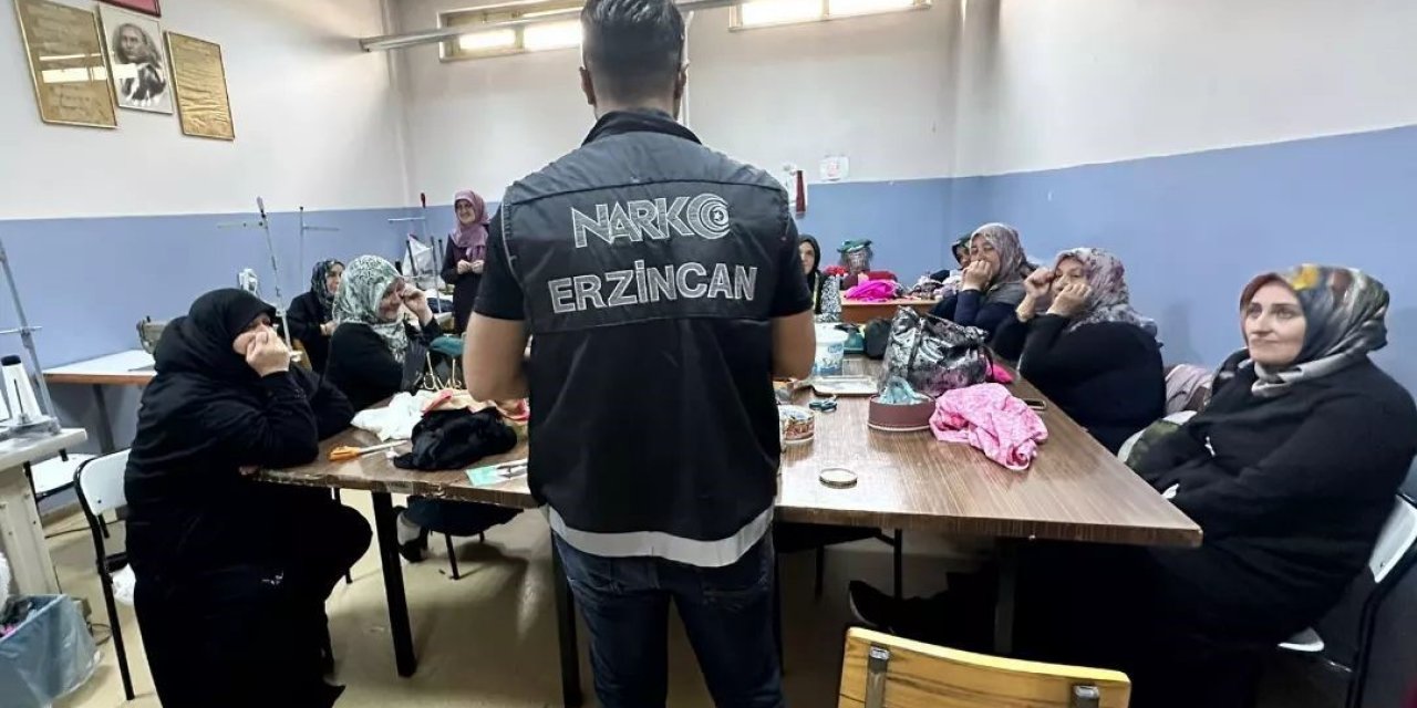 Narkotik polislerinden annelere uyuşturucuyla mücadele eğitimi