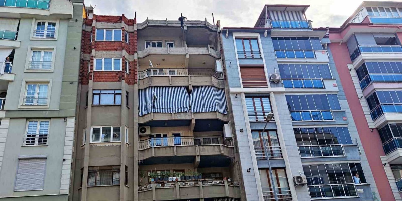 Eski eşiyle görüşebilmek için 3,5 saat ecel terleri döktürdü