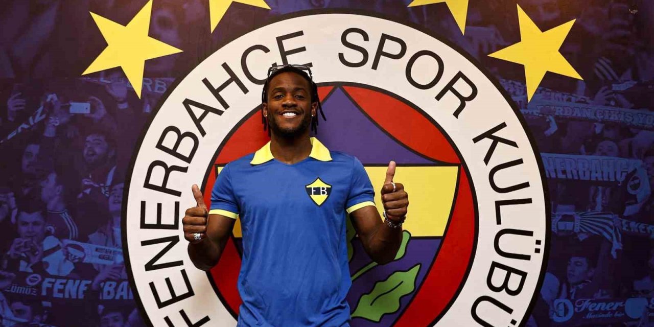 Michy Batshuayi: "Umarım bu yıl birden fazla kupayı kazanır ve beraber kutlarız"