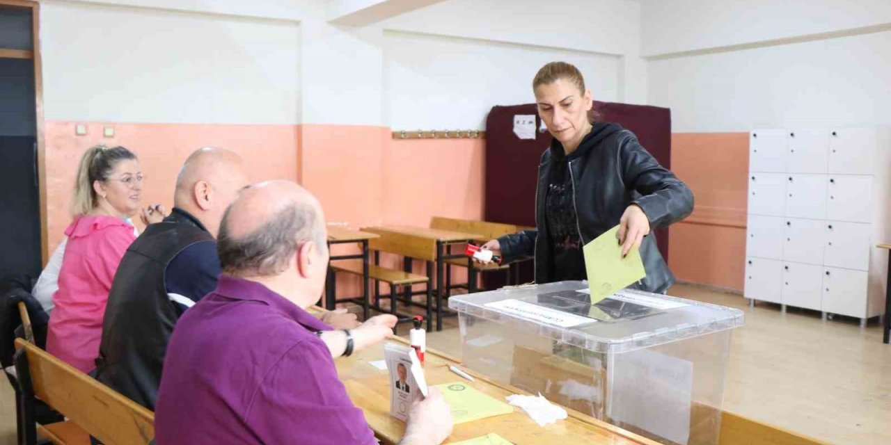Samsun’da oy kullanma işlemi başladı
