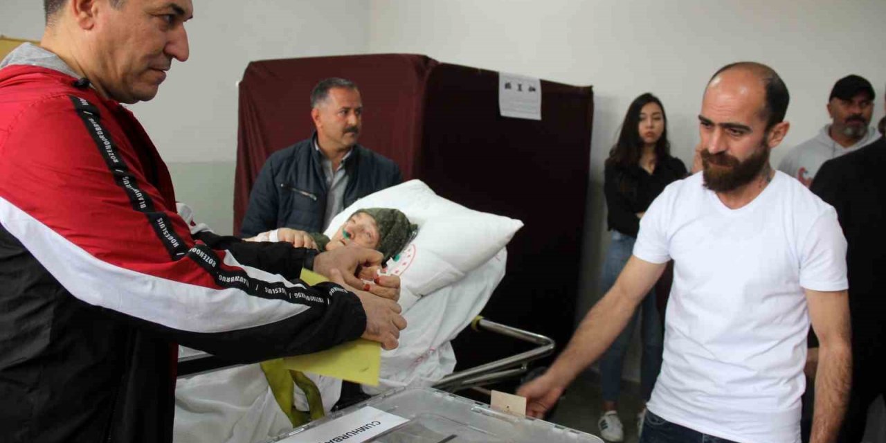 Erzincan’da vatandaşlık görevi engel tanımadı