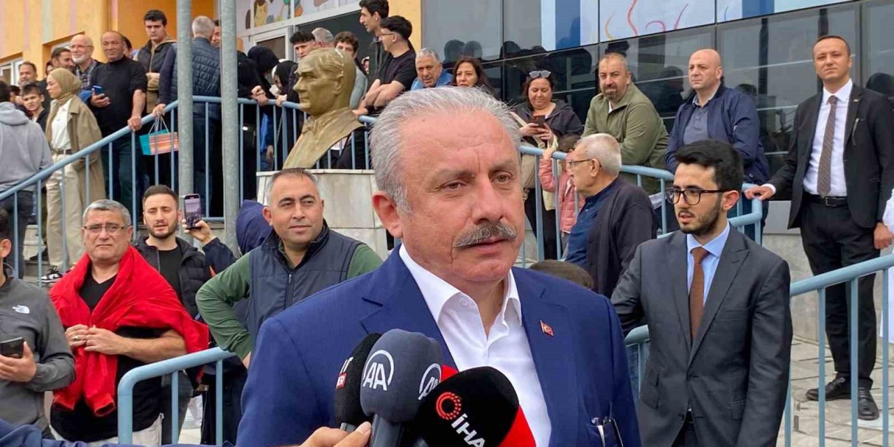 TBMM Başkanı Mustafa Şentop oyunu kullandı