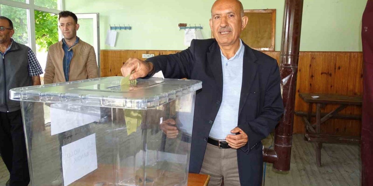 23 seçmen bulunan köyde seçim 2 saatte tamamlandı