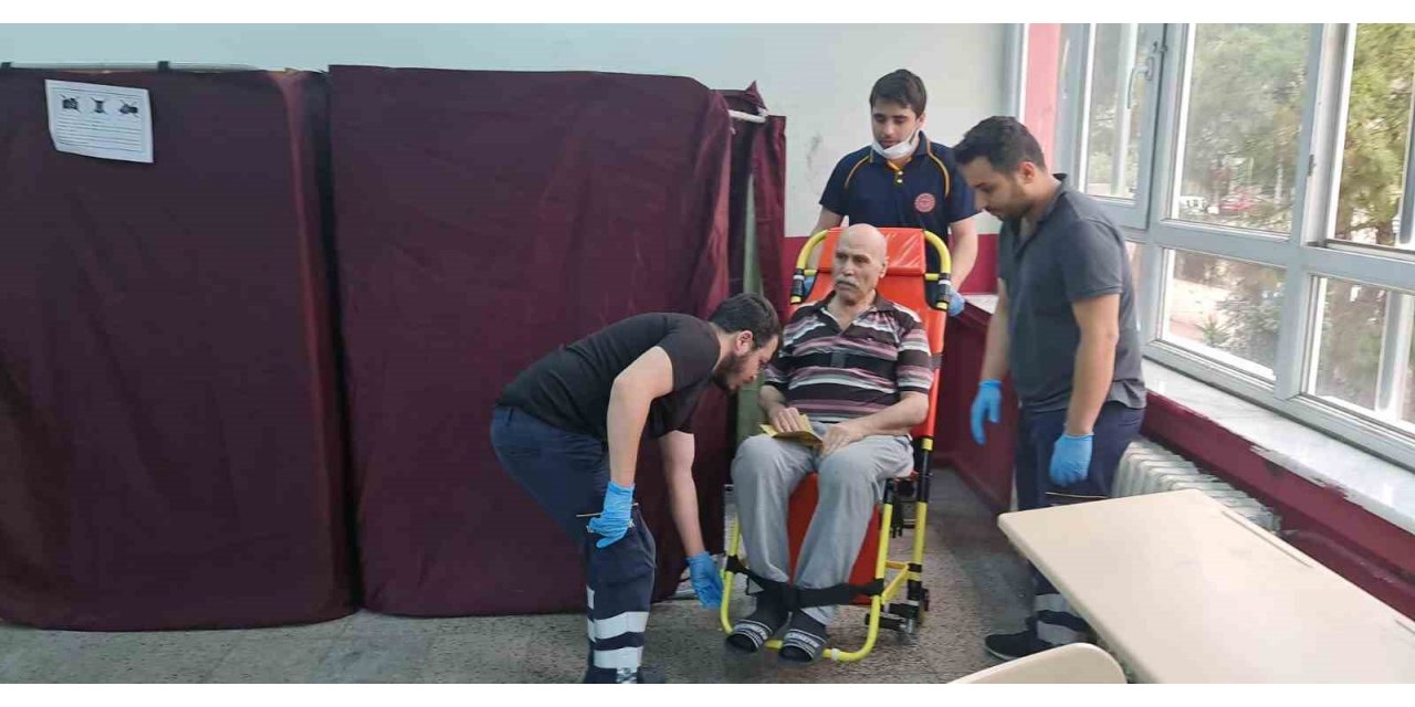 Demokrasi için engel tanımadılar