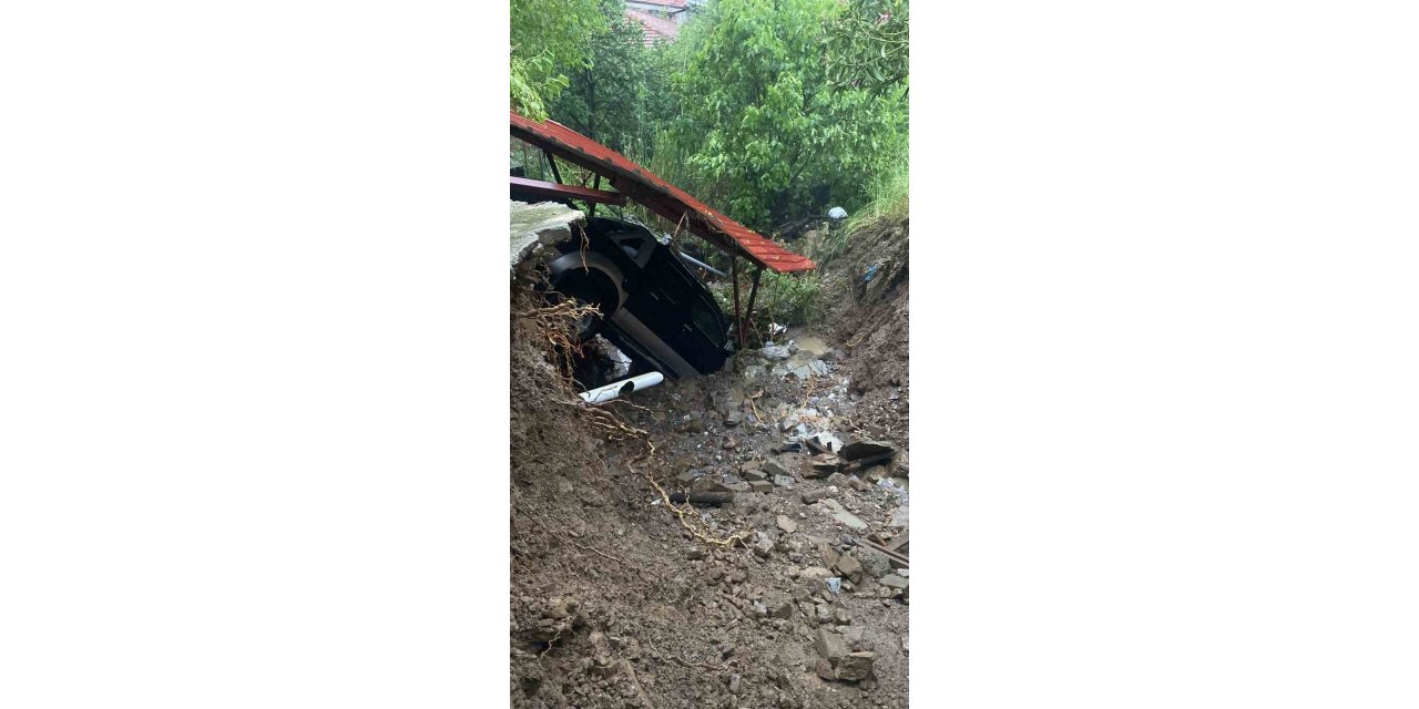 Germencik’te sağanak yağış ve dolu etkili oldu