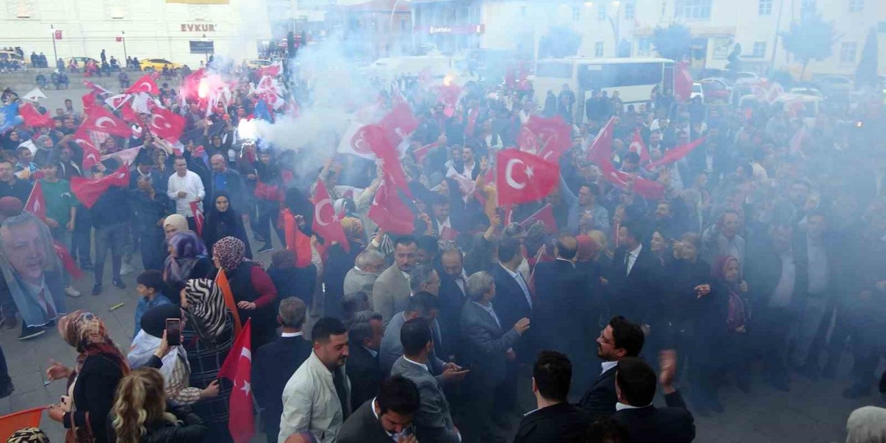 Yozgat’ta sevinç kutlamaları başladı