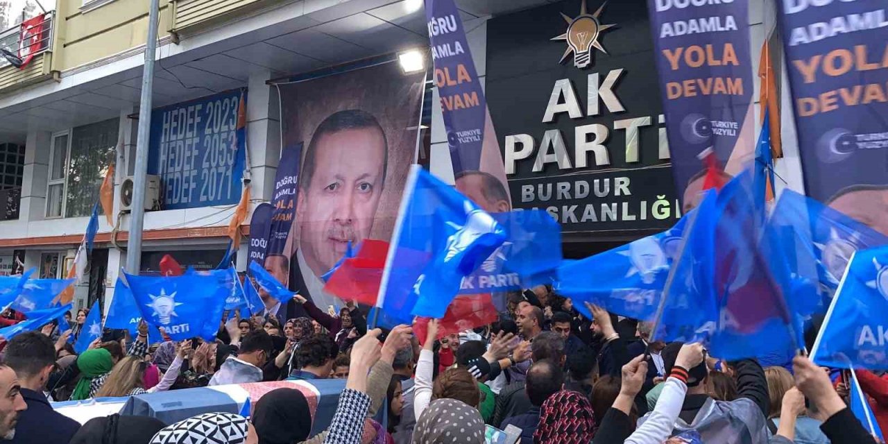 Burdur’da coşkulu kutlama