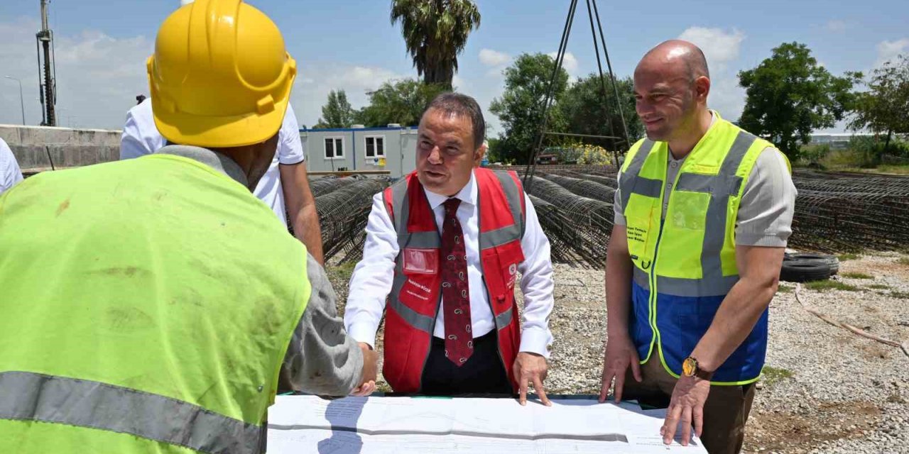 Cırnık Köprüsü’nde 150 günlük çalışma süresi aşağı çekildi