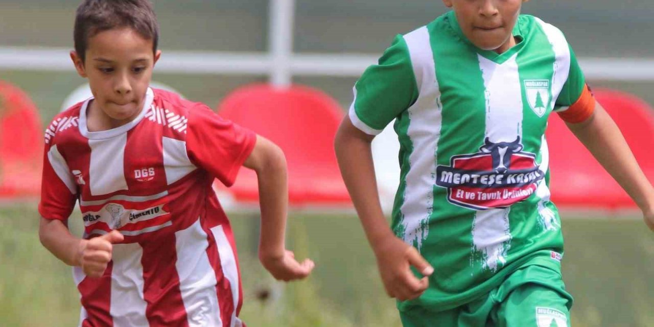 Muğlaspor U-11 takımı şampiyonluk maçına çıkıyor