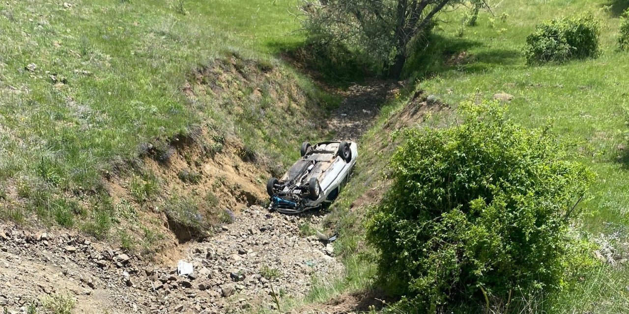 Otomobil dere yatağına uçtu: 1 yaralı