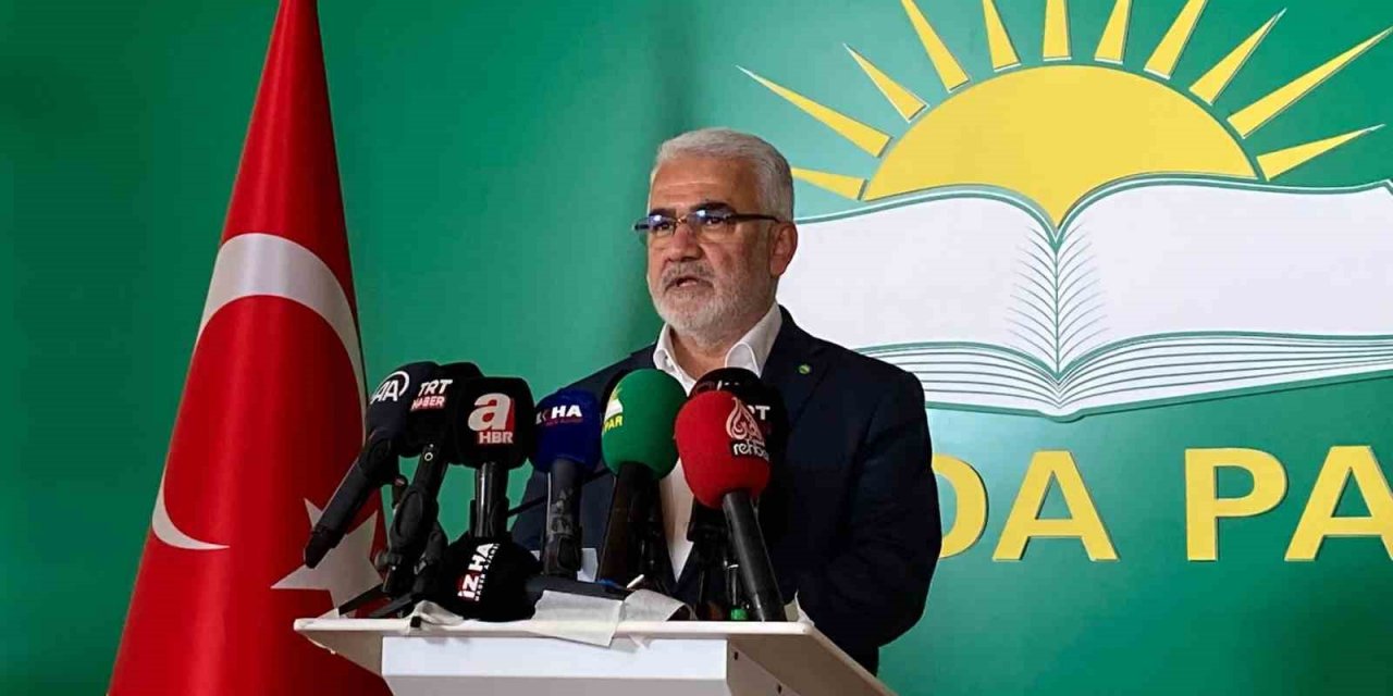 HÜDA PAR Genel Başkanı Yapıcıoğlu: “AK Parti listelerinden 4 aday gösterdik ve hepsi seçildiler”